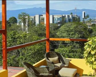 هوتل كاستيلو - سان جوس - شرفة