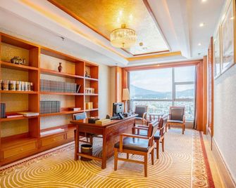 Tengchong International Golf Resort Hotel - Baoshan - Camera da letto