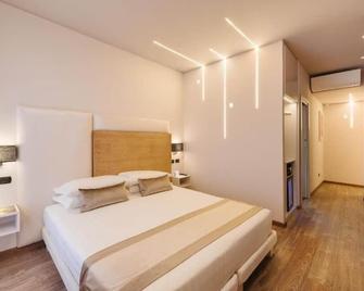Etruska luxury Trastevere Guesthouse - Rome - Bedroom