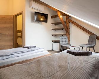 Apartsee Wellness Plzen - Pilsen - חדר שינה