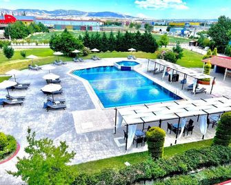 Kornilios Palace - Anchialos - Bazén