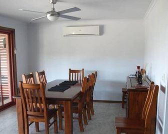 SeaSee Holiday House - Amazing views - Kingscote - Essbereich