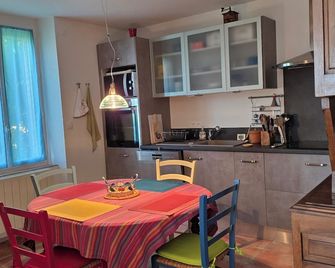 Charming little cottage located 7km from the episcopal city of Albi. - Terssac - Cocina