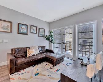 1 Luxury Apartment - Los Angeles - Living room