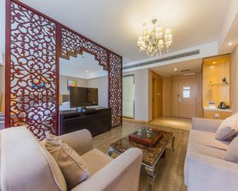 Boyaa Holiday Hotel (Hohhot Changlegong) - Hohhot - Quarto
