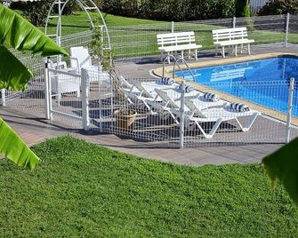 Deluxe Aroeira Villa | Villa Verdizela II | 6 Bedrooms | Table Tennis & Perfect - Corroios - Pool