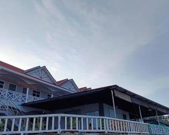 Suhaila Palace - Pulau Perhentian Besar - Building