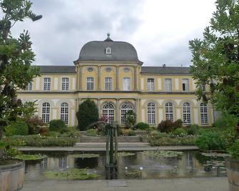 Hotel Mercedes City - Bonn - Toà nhà