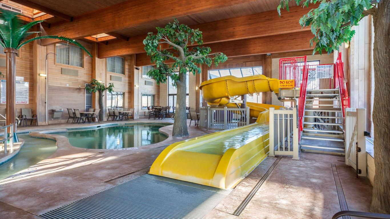 Comfort Suites