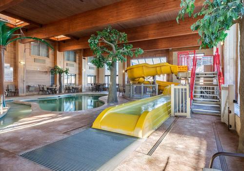 Comfort Suites Green Bay 68 1 5 0 Green Bay Hotel Deals