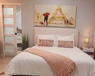 Small Love/Bbq - Lehigh Acres - Bedroom