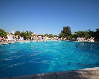 Nirvana Club Village - Belcastro - Piscina