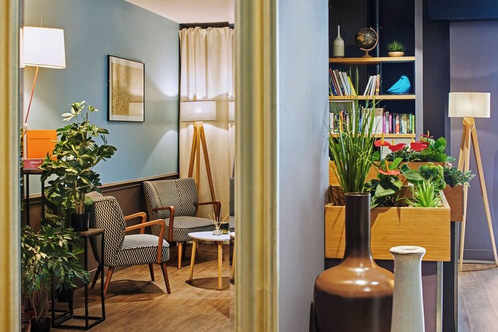 Hotel Magenta 38 by Happyculture desde 76 Hoteles en París KAYAK