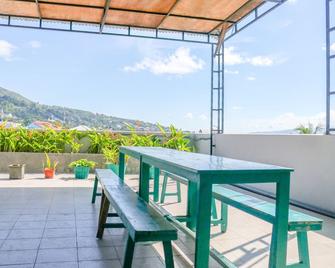 Legreen Suite Waihaong - Ambon - Balcony