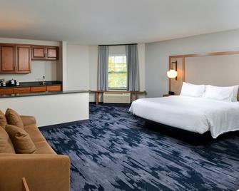 Fairfield Inn & Suites by Marriott Goshen Middletown - Goshen - Bedroom