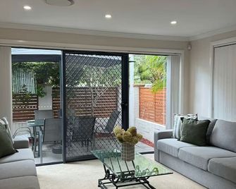 Riverside Gardens - Emu Plains - Olohuone