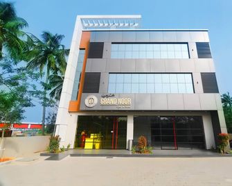 Noorjehans Grand Noor - Palakkad - Building