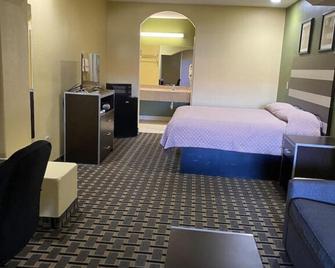 Redwood Suites - Stafford - Soverom