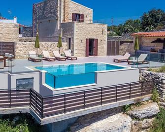 Villa Dim - With Private Pool - Margarites - Piscina