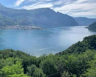 Stella Apartment on Lake Como - Valbrona - Vista del exterior