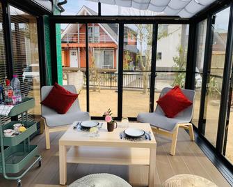 A Warm Sun House With Natural Cypress Interior - Sakura - Balkon