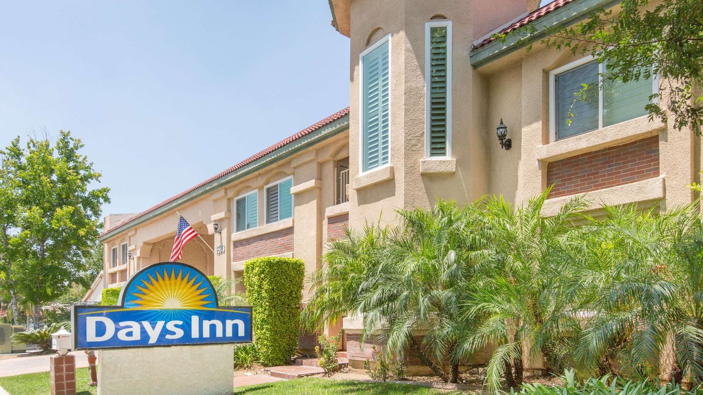 Days Inn by Wyndham Near City Of Hope