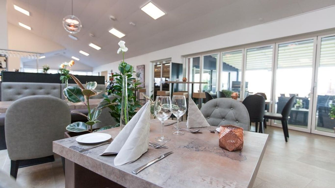 هوتل فيلستر