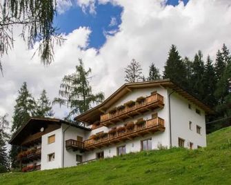Isidorhof - Dobbiaco/Toblach - Edificio
