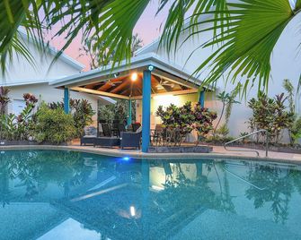 Trinity Beach Pacific - Trinity Beach - Piscina
