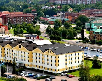 Hotel Riverside - Uddevalla - Building