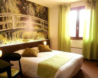 Hotel Le Merle Blanc - Digoin - Bedroom