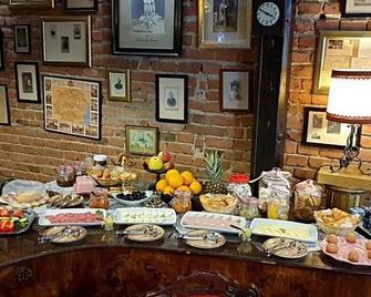 Hotel Boutique Bulevard - Şighişoara - Buffet