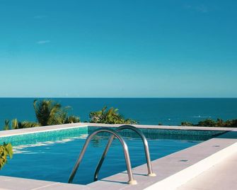 Maitei Hotel - Arraial d'Ajuda - Pool