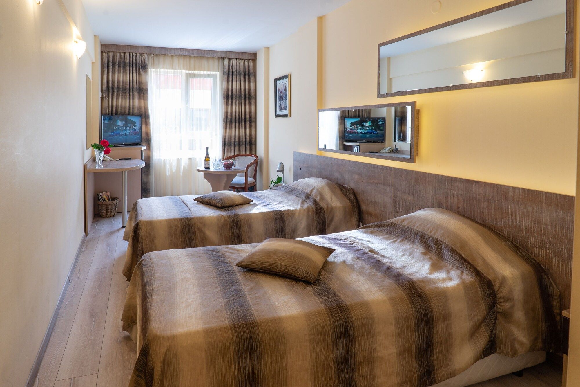 Victoria Hotel - וארנה
