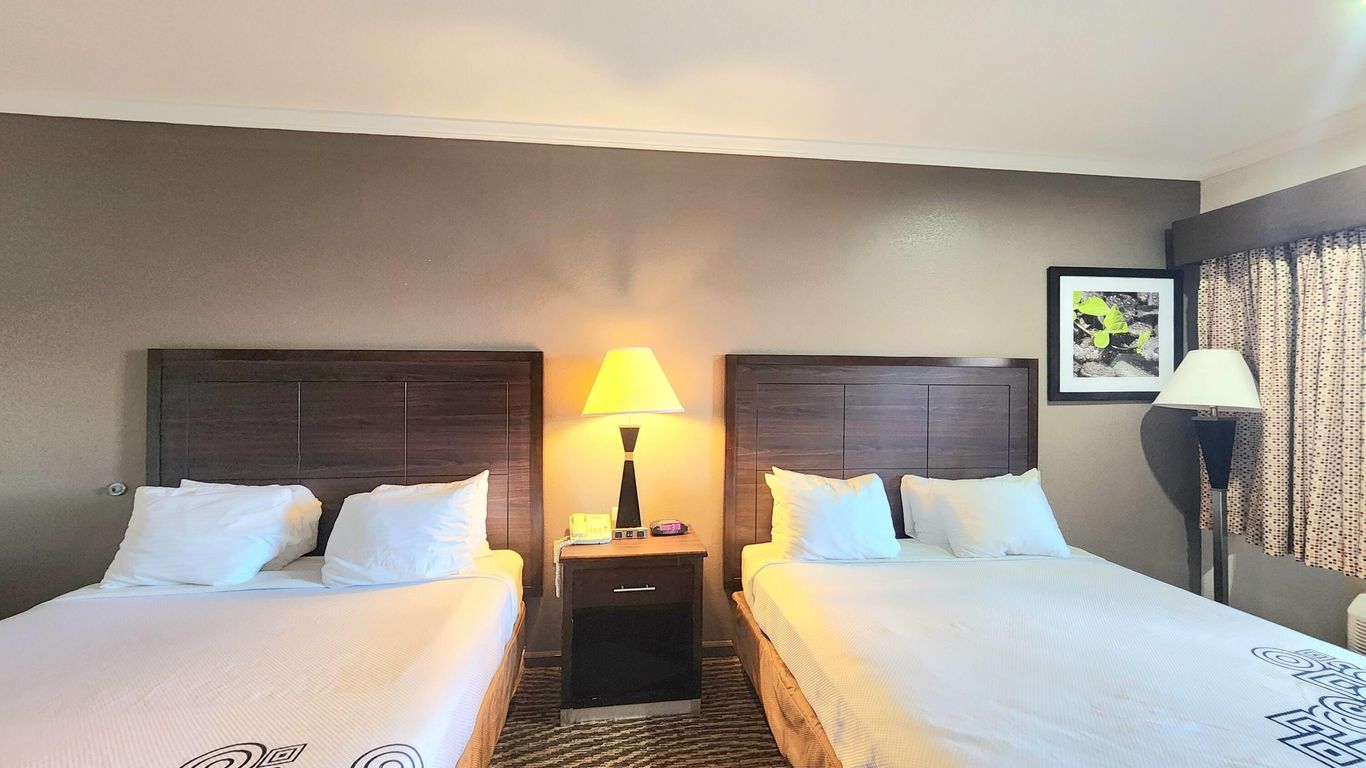 Days Inn by Wyndham Navasota