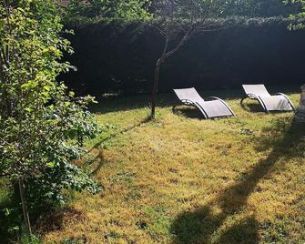 Recent House Quiet Residential Area, Leisure Hunting Horse Riding Castles - Salbris - Patio