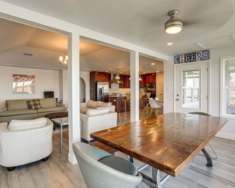 Waterfront Nola Gem With Boat Dock And Lift - New Orleans - Restaurant