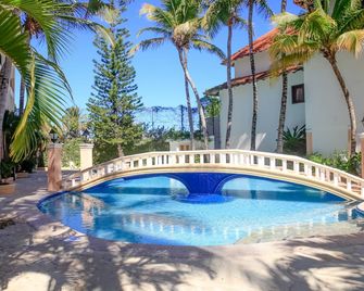 The Mt Hotel Plaza Brisas - Punta Cana - Pool