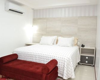 Rillo's Hotel - Altamira - Quarto