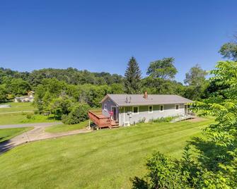 Secluded Canton Vacation Rental 22 Mi to Asheville - Canton - Edificio