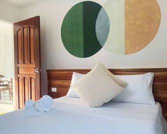 Royal Suites - Roxas - Habitación