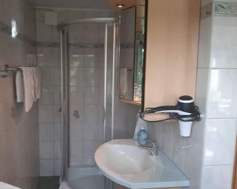 Holiday Home Schneider by Interhome - Elgersburg - Baño