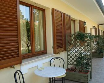 Villa Anita - Fondi - Patio