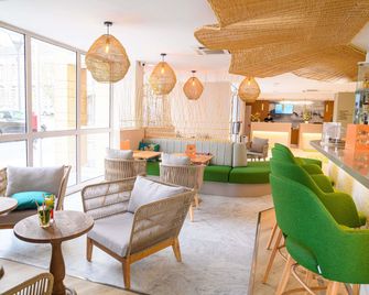 Ibis Styles Tours Centre - Tours - Lounge