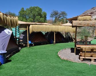 Cabañas Altos de Quitor - Hostel - San Pedro de Atacama - Patio