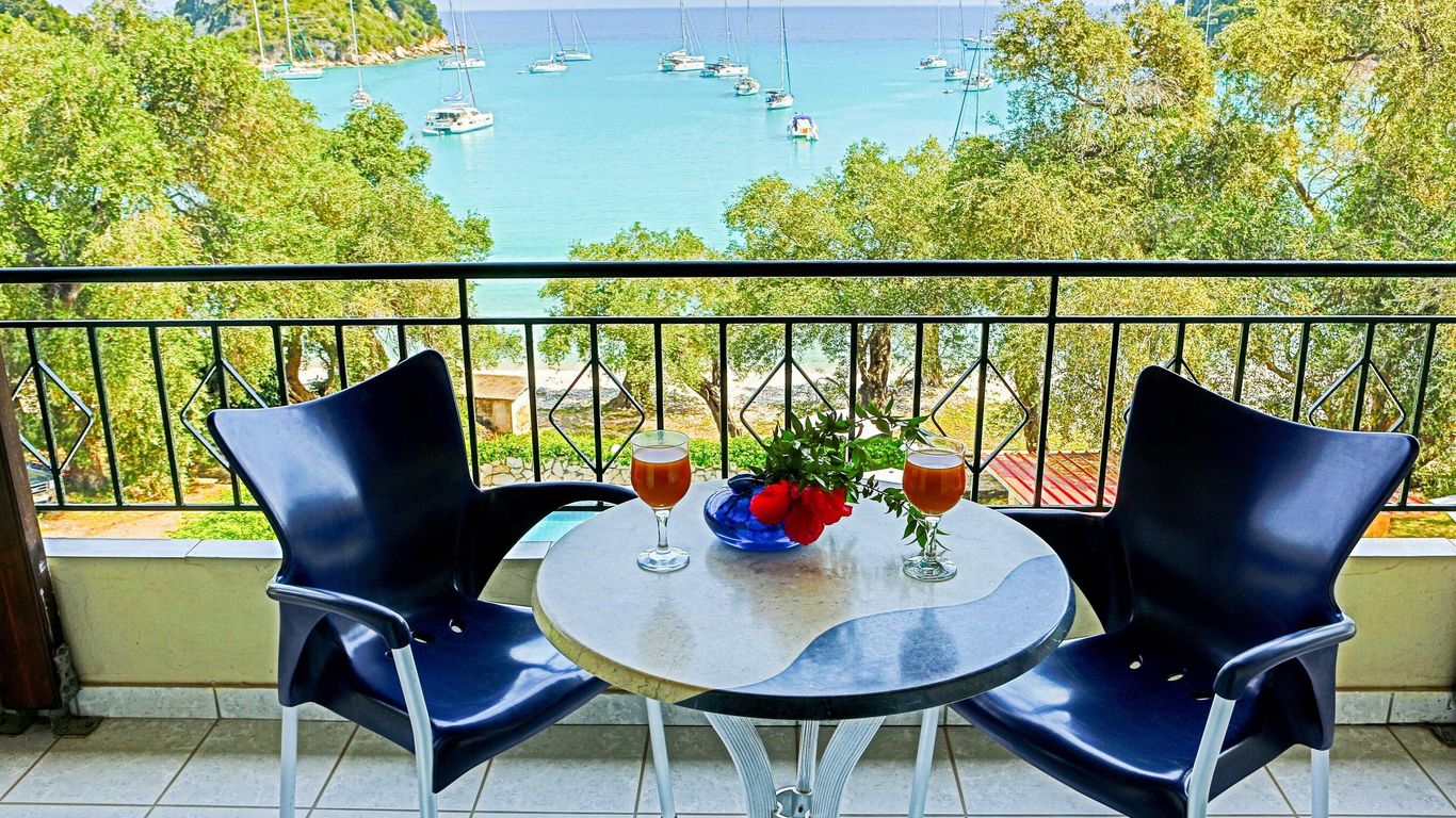 Amfitriti Hotel & Studios