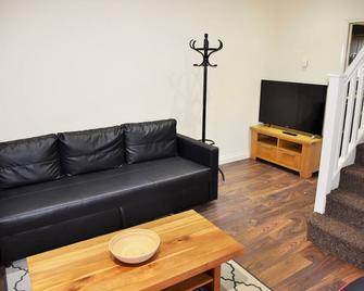 Luxury Duplex Apartment - Bedford - Living room