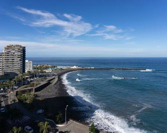 Martianez Beach Studio 1203, Sea Front&wifi - Puerto de la Cruz - Ranta
