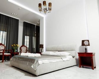 Giowine Hotel & Restaurant - Chişinău - Habitación