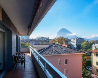 A Casa di Laura by Quokka 360 - large open space in Lugano Centre - Lugano - Balcony